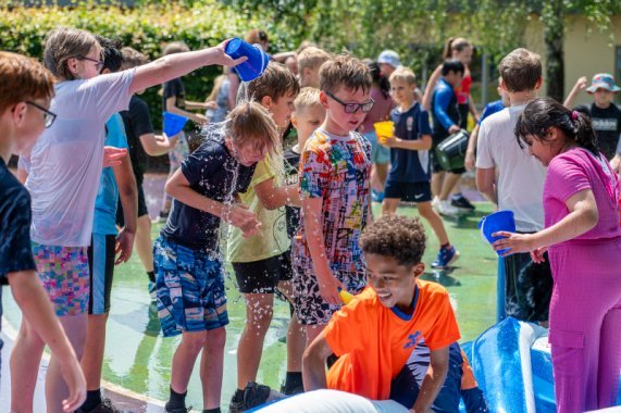 Playday0094