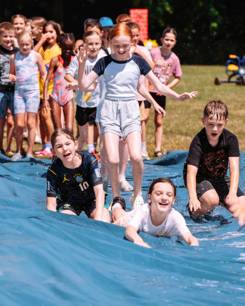 PlayYear4560065