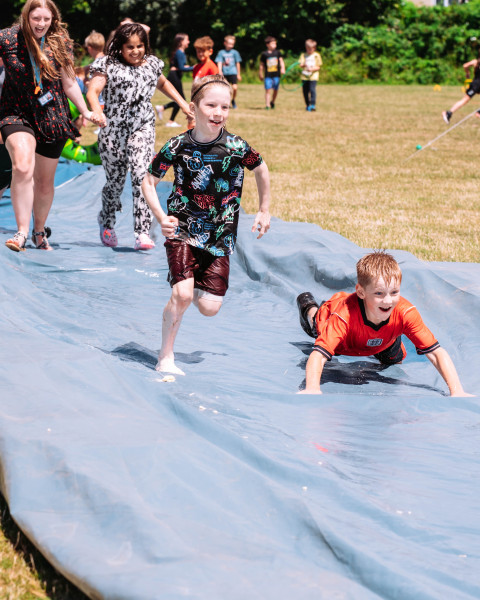 PlayYear4560102